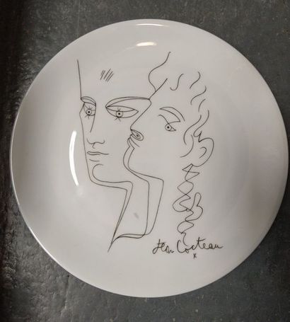 Jean COCTEAU (1889 - 1963) Couple

Assiette en porcelaine de Limoges. Edition "Sela-Aubusson"....