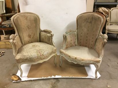 null Paire de fauteuils en bois sculpté, mouluré et patiné

Epoque Louis XV

92 x...