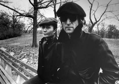 Allan TANNENBAUM John Lennon & Yoko Ono NYC

Tirage photo format 30 x 45,5 cm signé...