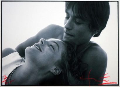 Bert STERN Alain Delon et Romy Schneider 

Tirage photo format 23 x 33 cm signé et...