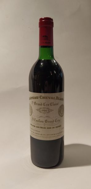 null 1 bottle CHÂTEAU CHEVAL BLANC 1er GCC (A) St. Emilion 1986 

Slightly low l...