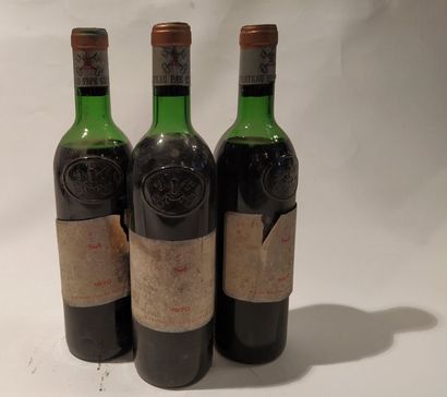 null 3 bouteillesChâteau Pape Clément. Grand cru classé - 1970. Etiquettes déchirées....