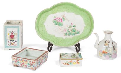 null Lot comprising five porcelain and enamel objects of the rose family, including...