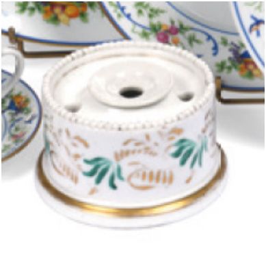PARIS Polychrome enamelled porcelain inkwell with foliage decoration
19th century....