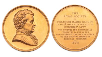 VICTORIA (1837-1901)
Médaille DAVY en or....