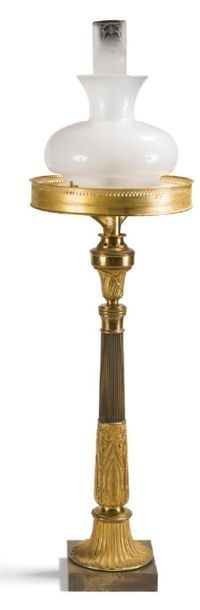 null - Floor lamp in gilded metal, the baluster foot with gadrooned decoration, palmettes...