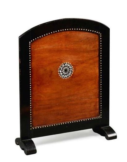 - Alexandre-Henri NOLL (1890-1970) 
Mahogany mantel screen with central decoration...