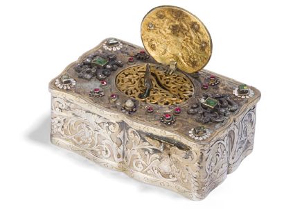 null - Music box in damascened silver bronze with chiselled decoration of birds in...
