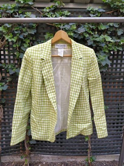 Jean Louis SCHERRER Jean Louis SCHERRER Boutique

Silk jacket with geometric motif...
