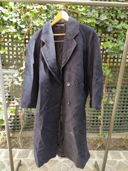 SPRUNG Sprung Brothers

Polyester raincoat with fur lining

(Accidents)

Without...