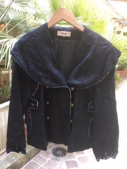 BONPOINT BONPOINT

Long jacket in viscose and silk

Size M

Reaching:

- KENZO

Wool...