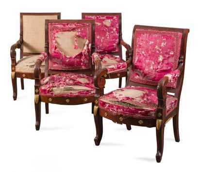 null Important mahogany and mahogany veneer living room furniture, the backrests...
