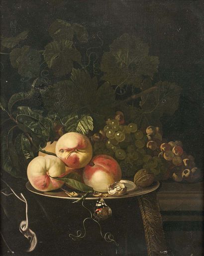 Isaac DENIES (Delft 1647 - 1690) Nature morte aux fruits Toile 55,5 x 44,5 cm Trace...