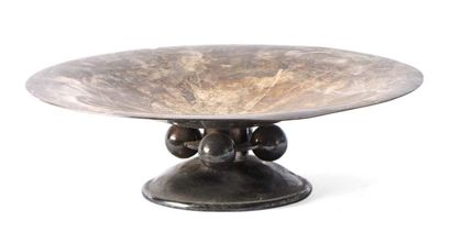 Luc LANEL (1893 – 1965) Pour CHRISTOFLE Normandie Silver-plated fruit bowl Signed...