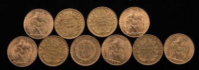Dix pièces de 20 Francs or : - Quatre Napoleons...