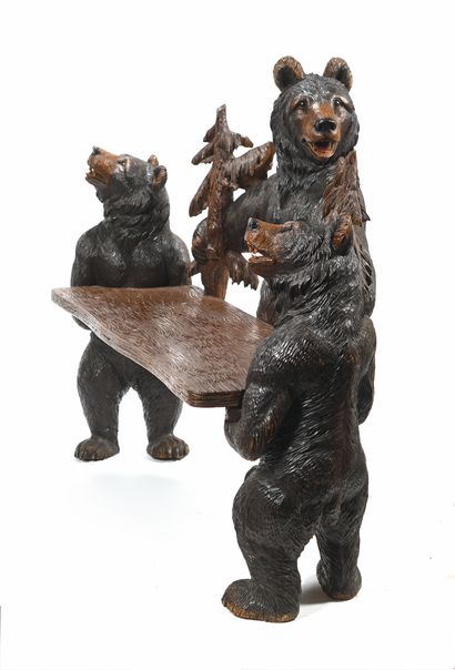 null Large bench in carved, painted and patinated wood. On the side, teddy bears...