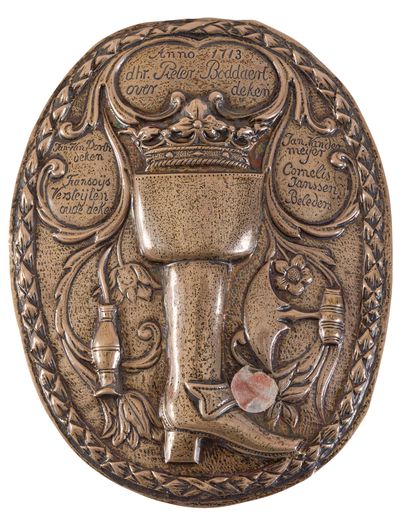 null Three silver oval escutcheons embossed with the effigy of the trades: shoemaker,...