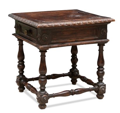 Petite table

Italie du Nord

Fin XVIIe siècle

H....