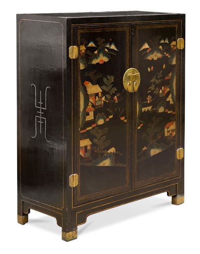 null Cabinet in black lacquered wood. Old doors, decorated with landscapes and small...