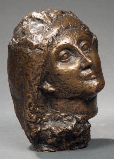 ATTRIBUÉ À HILDO HILDEBRAND KROP (1884-1970) Tête à l'antique Sculpture en bronze...