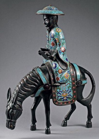 JAPON, VERS 1920 Toba sur sa mule Sculpture en bronze cloisonné d'émaux polychromes...