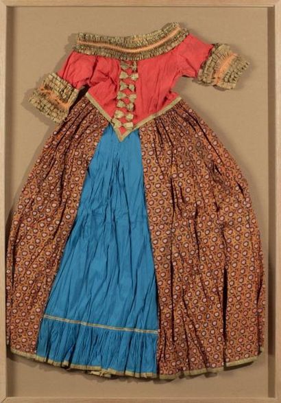 D'APRÈS RAOUL DUFY (1877-1953) Costume de theatre Robe en papier imprimé polychrome...