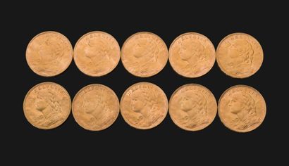 Dix pièces de 20 francs or croix suisses
Poids...