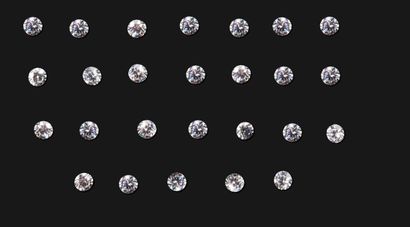 Ensemble de 27 diamants de taille brillant,...