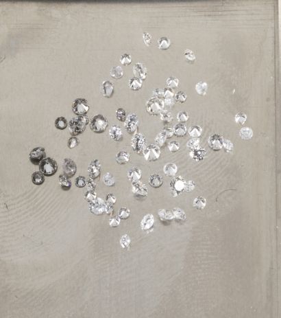 null Set of 66 brilliant-cut diamonds of natural origin from conflict-free countries.
Total...