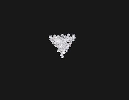 Set of brilliant-cut diamonds of natural...