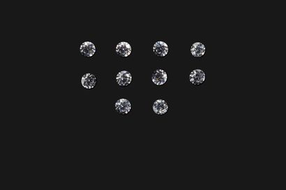 null Set of 10 brilliant-cut diamonds of natural origin from conflict-free countries.
Total...