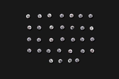 Set of 32 brilliant-cut diamonds of natural...
