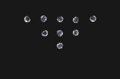 null Set of 8 brilliant-cut diamonds of natural origin from conflict-free countries.
Total...
