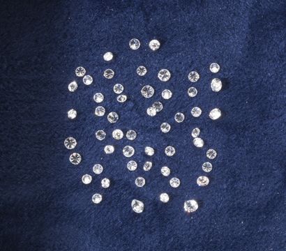 null Set of approximately 53 brilliant-cut diamonds of natural origin from conflict-free...
