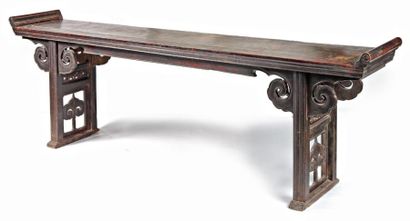 TABLE DE LETTRÉ EN BOIS ANCIENNEMENT LAQUÉ,...