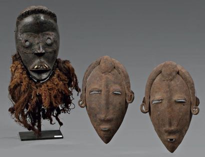 CÔTE D'IVOIRE DAN ET SENOUFO Suite de 3 masques, dont 2 en fer forgé et 1 en bois...