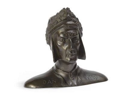 null 361 - D après Giuseppe GAMBOGI (1862-1938)

Dante

Sculpture en bronze patiné.

H....