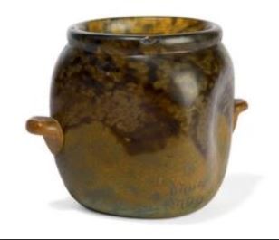null DAUM NANCY

Pot à anses en verre marbré (éclats)

Signé

H. 11 cm