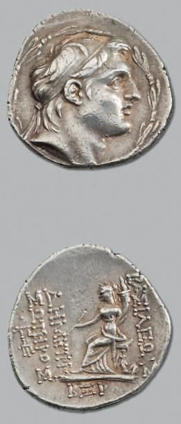 null Tétradrachme (162-150 av. J.-C.). 16,65 g. Antioche sur l'Oronte. Tête diadémée...