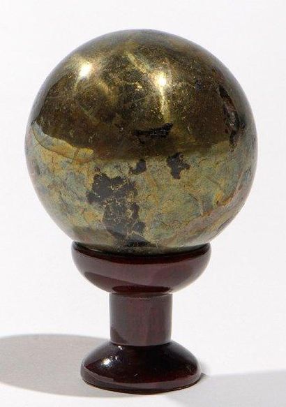 null BOULE EN PYRITE POLIE Diam: 6,5 cm