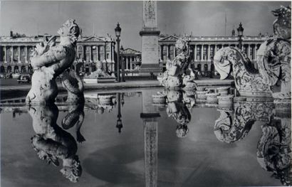 BRASSAÏ (1896-1984) Place de la Concorde, 1945 Tirage argentique de l'auteur, vers...