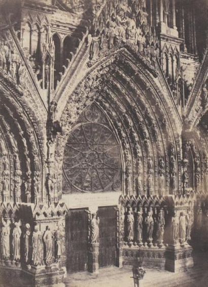 Charles Marville (1816-1879) Cathédrale de Reims, portail principal, vers 1853 Tirage...