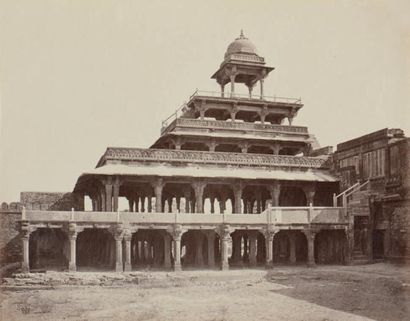 JOHN EDWARD SACHE (C.1940-C.1890) Panch Mahal, Fatehpur Sikri (palais des plaisirs...