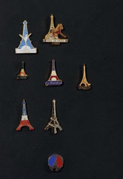 null ENSEMBLE DE 8 PIN'S A l'effigie de la Tour Eiffel