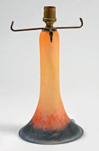 null PIED DE LAMPE en pâte de verre polychrome Vers 1900 H. 22 cm