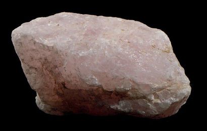 null QUARTZ (CRISTAL DE ROCHE) ROSE H. 8 L. 17 cm