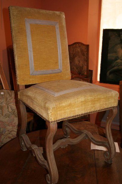 null Paire de chaises de style Louis XIII avec entretoise H. H : 98 cm 