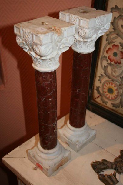 null Paire de colonnes en marbre. H : 41 cm 