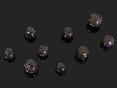 Lot composé de 9 perles d'opales boulder...