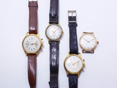null Lot composé de 4 montres bracelets en métal, mouvements mécaniques. (en l'é...